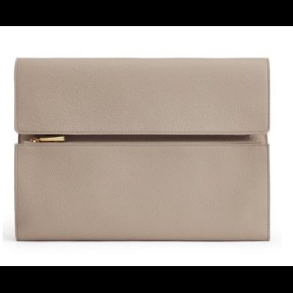 Cuyana Leather Tech Carryall